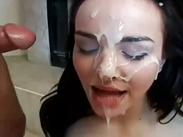 Redhead დიდი ძუძუები sucks მამალი